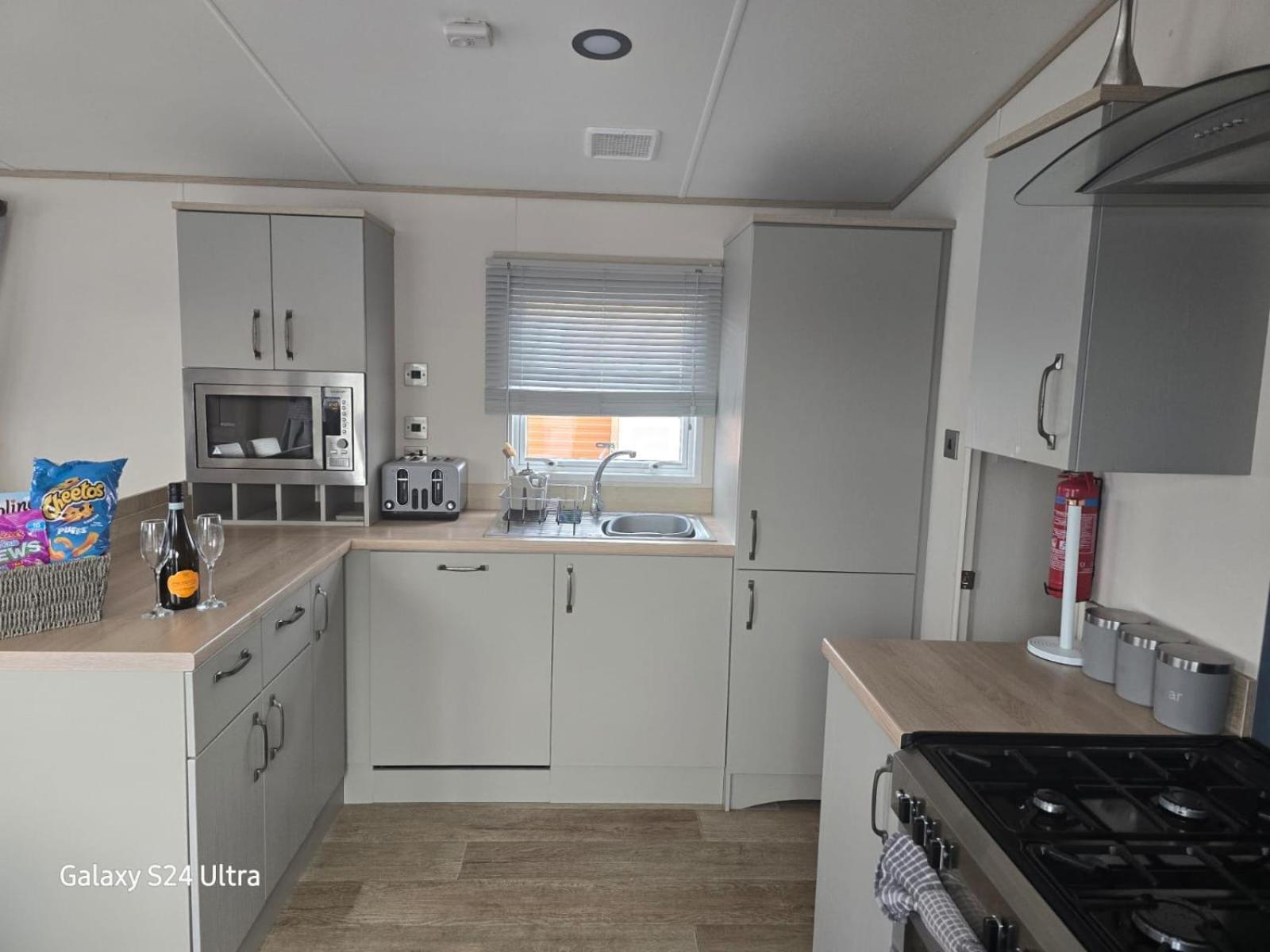 טאטרשאל Lakeside Holiday Home With Hot Tub מראה חיצוני תמונה